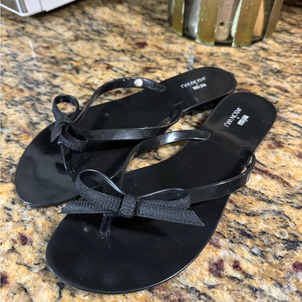 Mini Melissa sandal size 7🖤